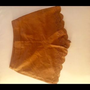 Lush suede short